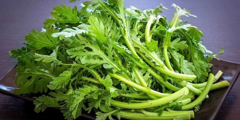 Đặc điểm và giá trị dinh dưỡng của rau tần ô